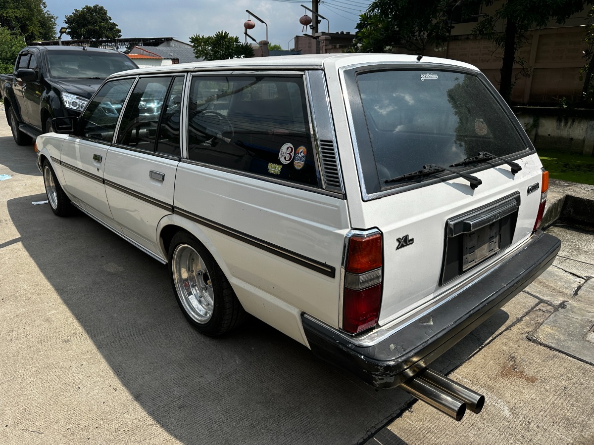 1990 Toyota Cressida Image 4